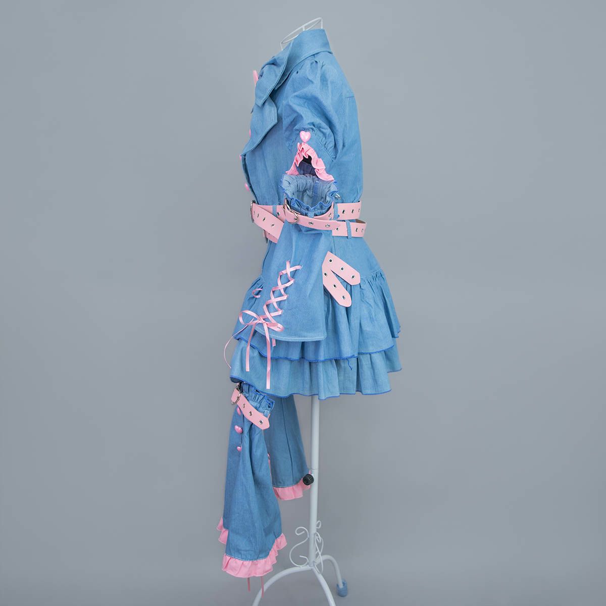 戦う女の子のコスチューム03