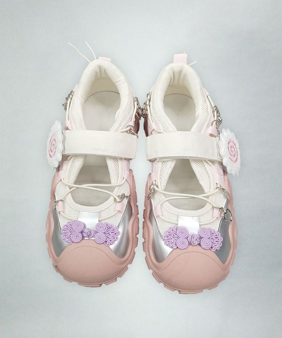 めちゃDECOスニーカー