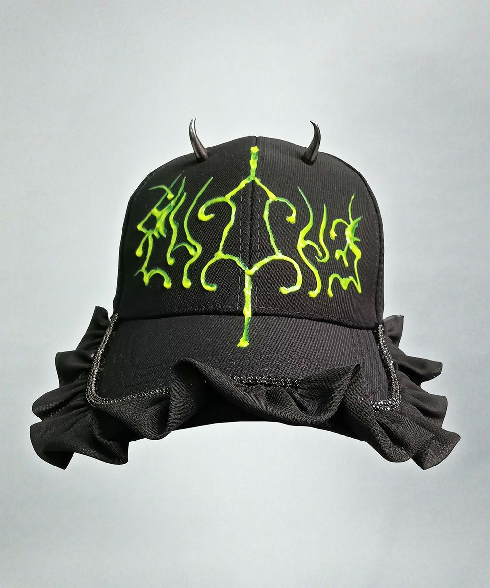 呪紋モンスターキャップ