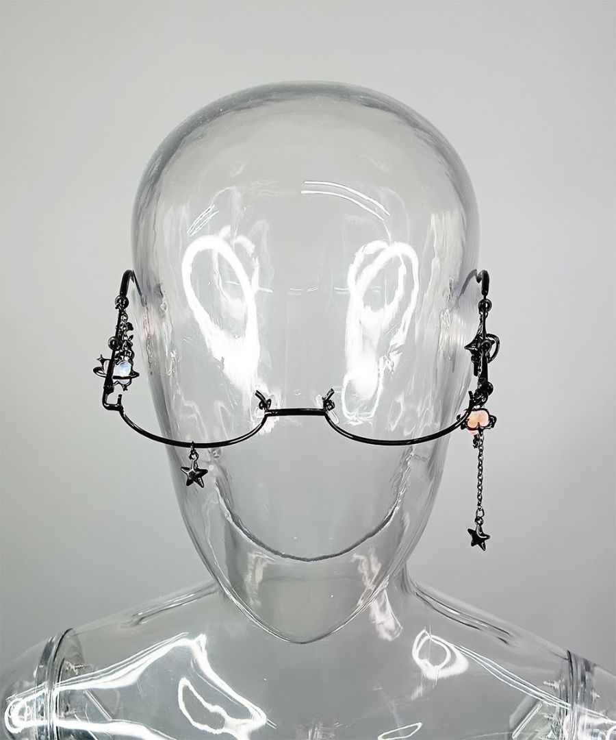 オールブラックチャーム自撮りメガネ