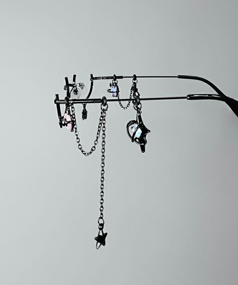 オールブラックチャーム自撮りメガネ