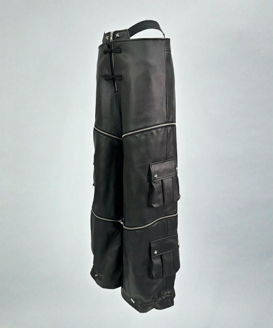 レザーチャイナニッカポッカ